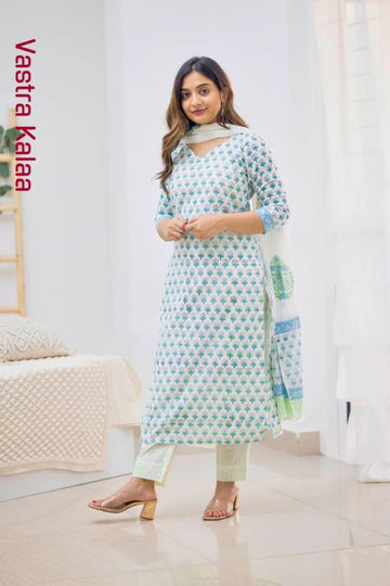 Poly Rayon White With Sky Blue Floral Print Regular V-Neck Kurta Set